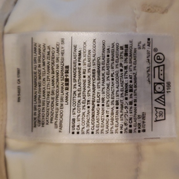 Banana Republic Avalon capri pants - Picture 7 of 7